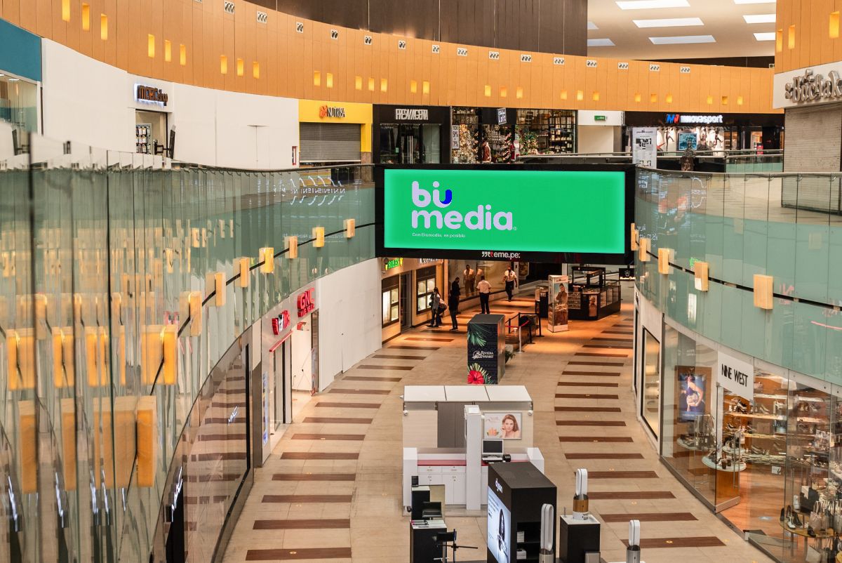 Centro Comercial Paseo San Pedro, Massimo Dutti