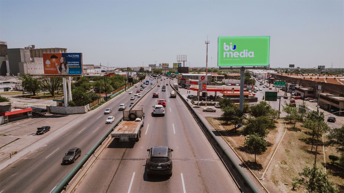 Miguel Alemán y San Rafael fte a Oxxo Gas